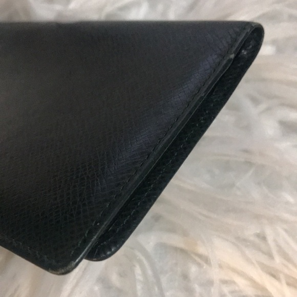 Authentic Louis Vuitton Epi Check Book Holder - Picture 15 of 15
